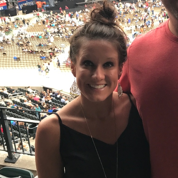 Meet your Posher, Paige - Picture 1 of 1